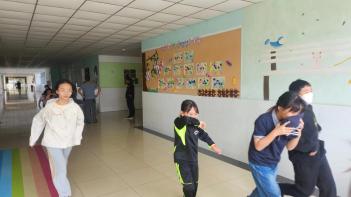 2�б� ȭ������Ʒ� ÷���̹���