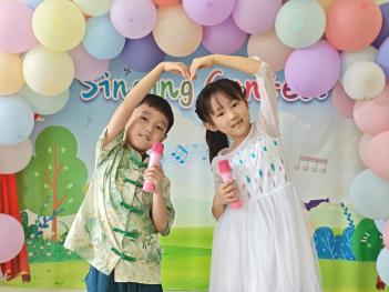 ��ġ�� 'Singing Contest' ÷���̹���