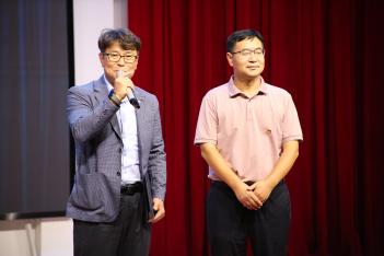 �ܱ��� �Ѹ��� ÷���̹���