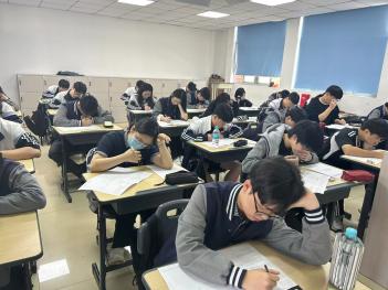 ���� â�Ƿ� ��ȸ(10�г�, 11�г�) ÷���̹���